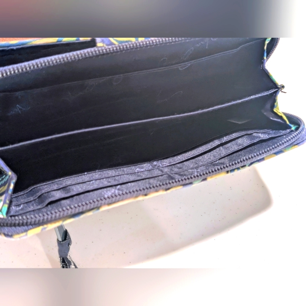 🔖 Vera Bradley Wallet - Picture 4 of 9